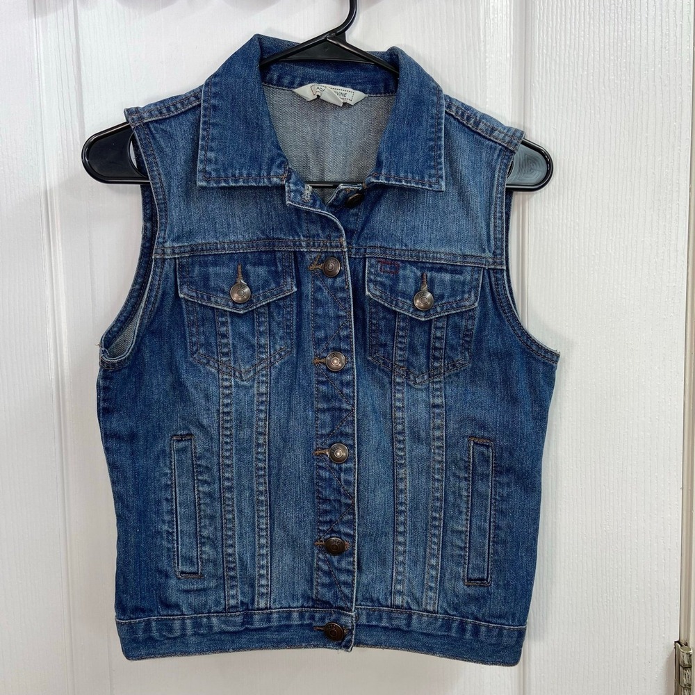 Adam Levine medium wash denim cotton pocket sleeveless button front vest small